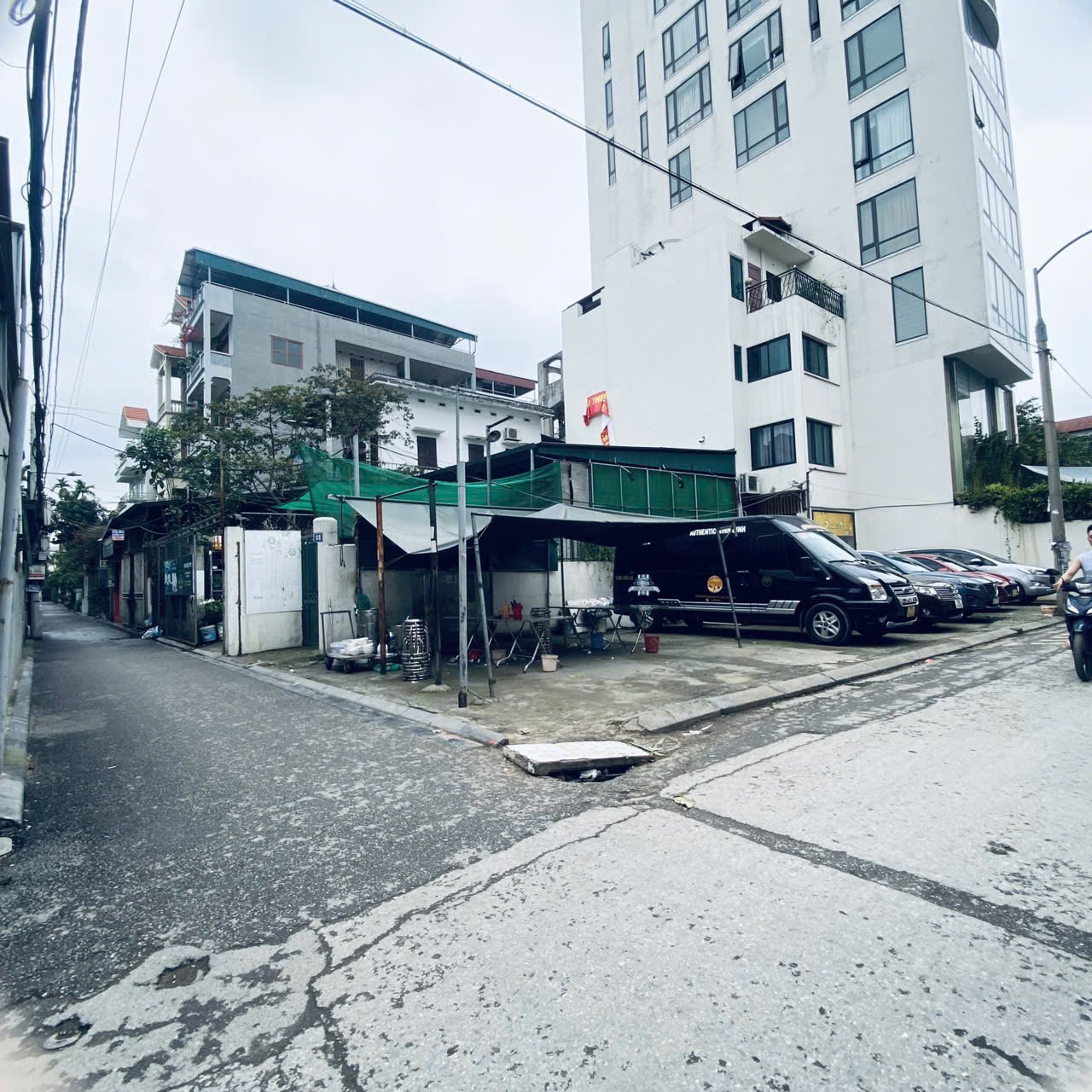 z6825726153980_592e96fed0d89cad8a0c96a6a5b2a58b