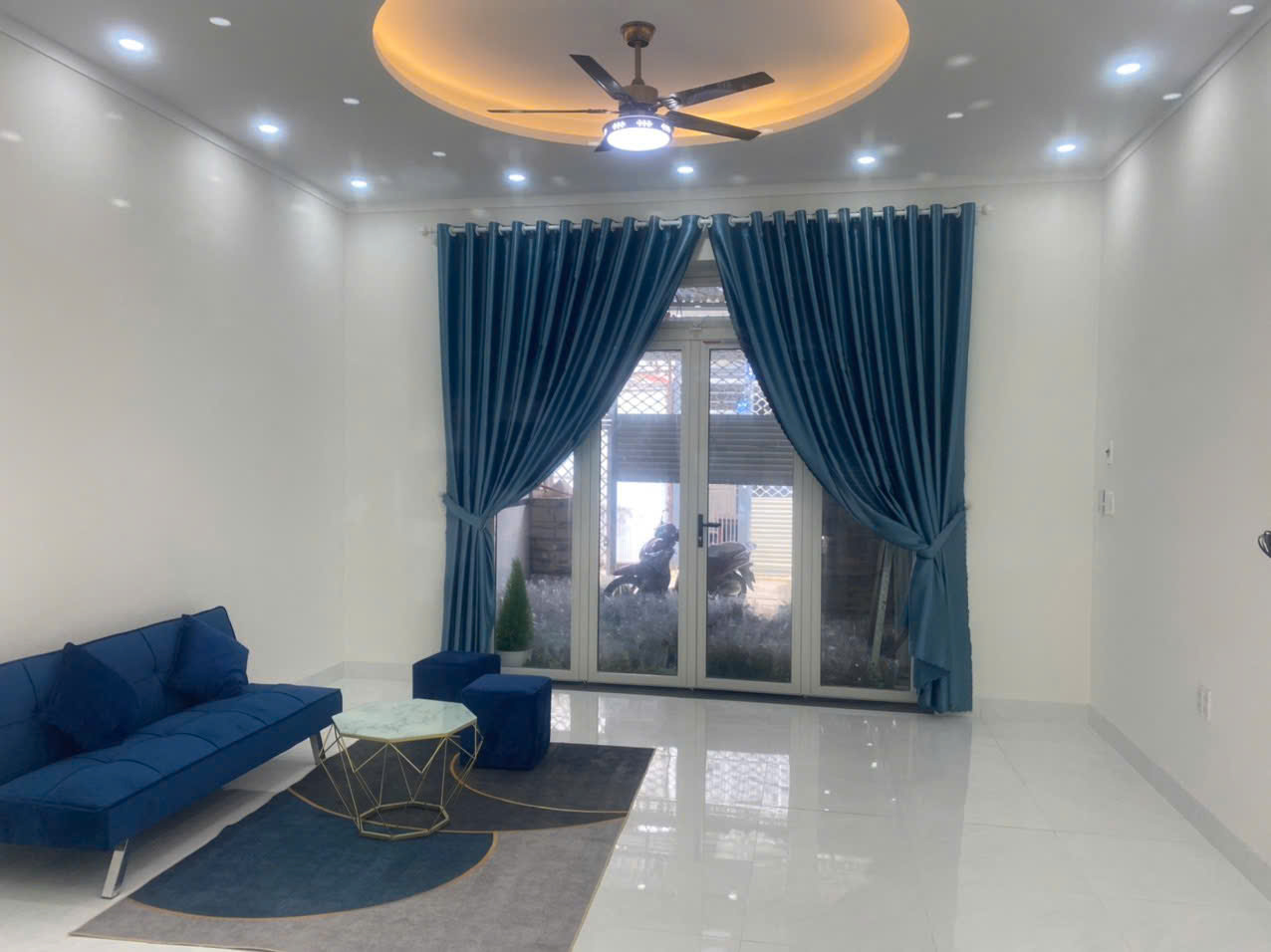 z6826207633045_20b86d0d3ec942671494eb42a1173396