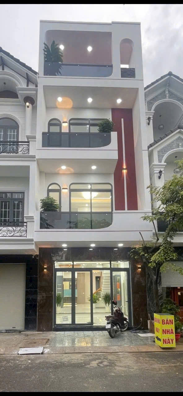 z6830550326099_7f43f82fb23948bba572158389419273