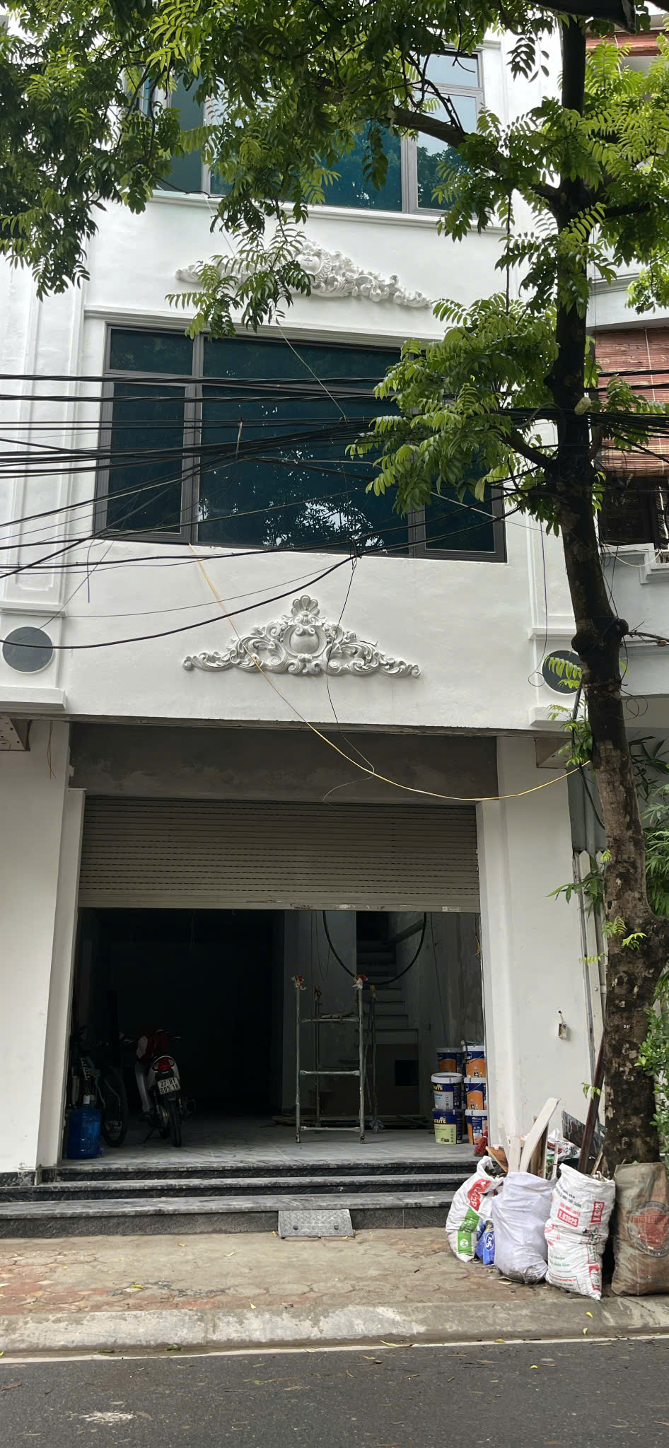 z6831713599032_67bfda1b3be33d0d803aabea08cbec5c