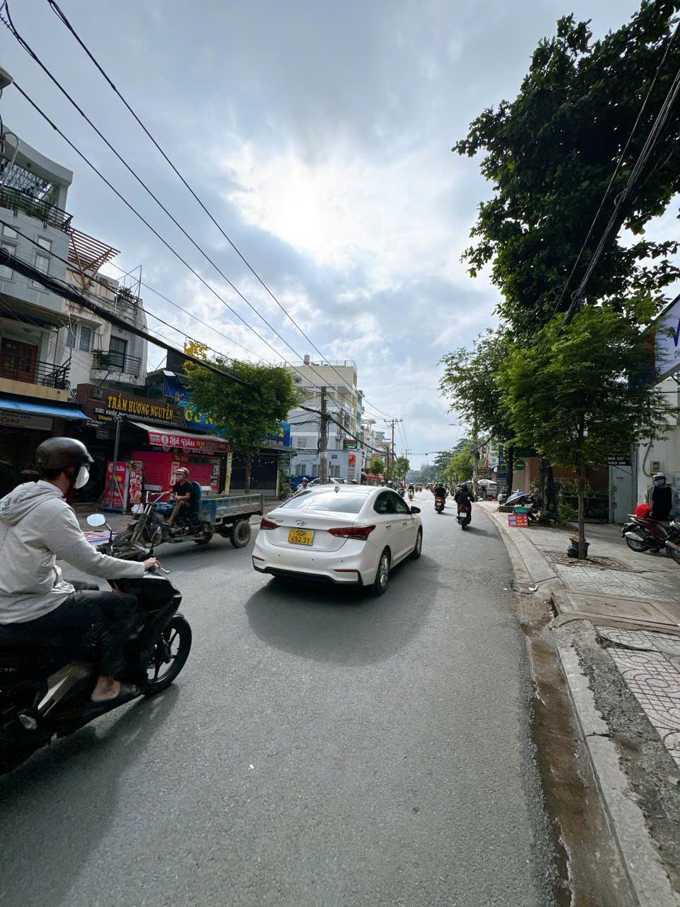 z6831760501800_2de880cd186f220d77983c49b18c3a8d