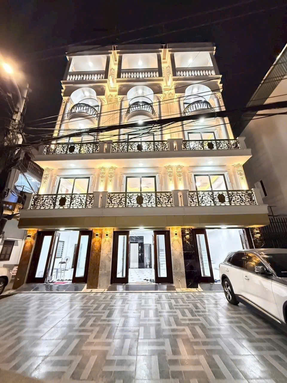 z6836472872761_8e7f25f4b520a97ccaa1938d7e0dcf09