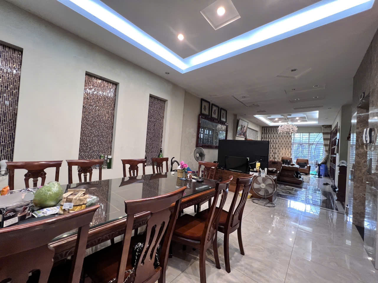 z6837684572021_cf9384fb7a0cdc9f1e3a6618e4ce846e