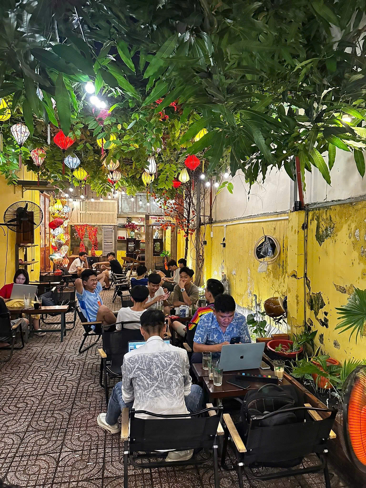 z6838683594830_aeb9d3ef47a91e6ed791a214f145b36c