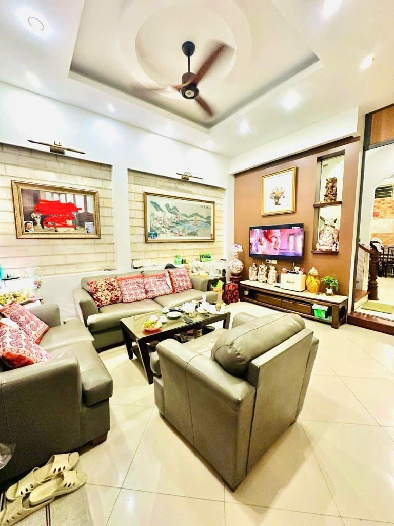 z6838842983090_aad0e78a85af5f7f5fea433054d9bc65