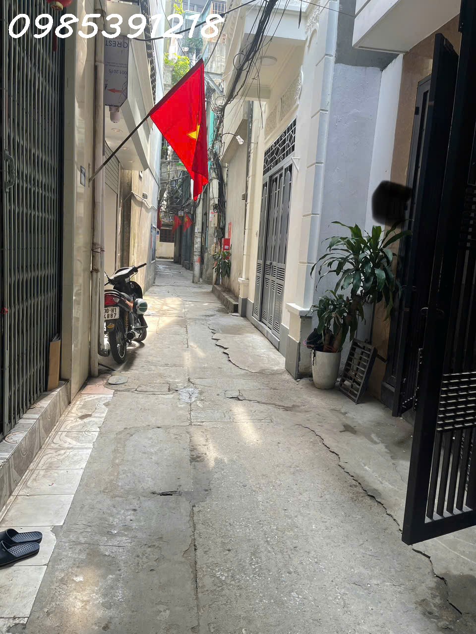 z6855764750101_00007ac2aaa7981098f7f14186958636