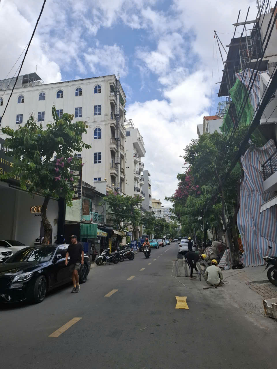 z6859813517441_980a441259570db1167b3817566c17a8