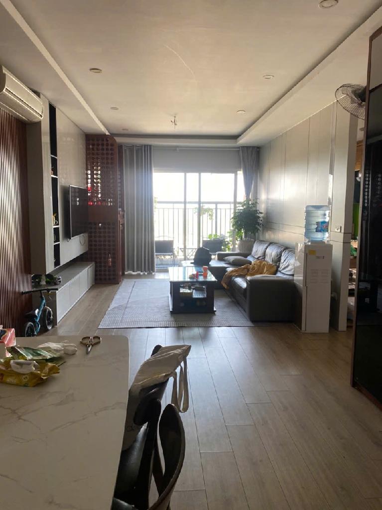 2bcz-D714D35E-m42f920y_9_5