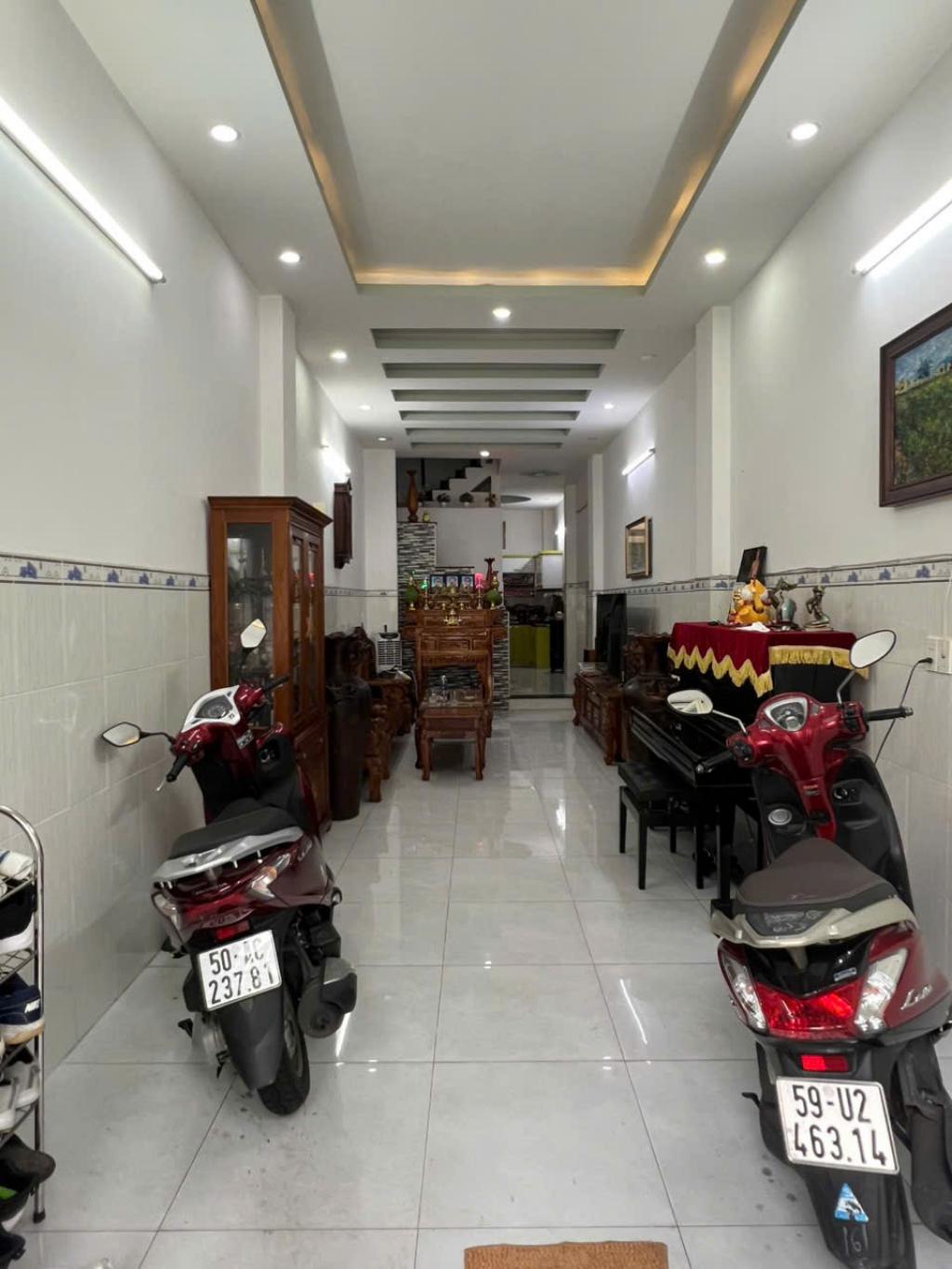 2hae-17A6C59C-mbrz7sdh_32_9