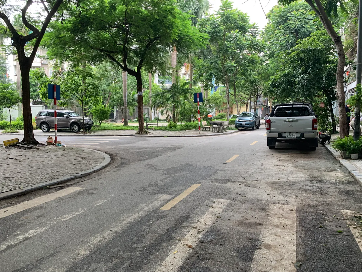 37f63d42-5e36-5f01-9f65-5278520ab8e4