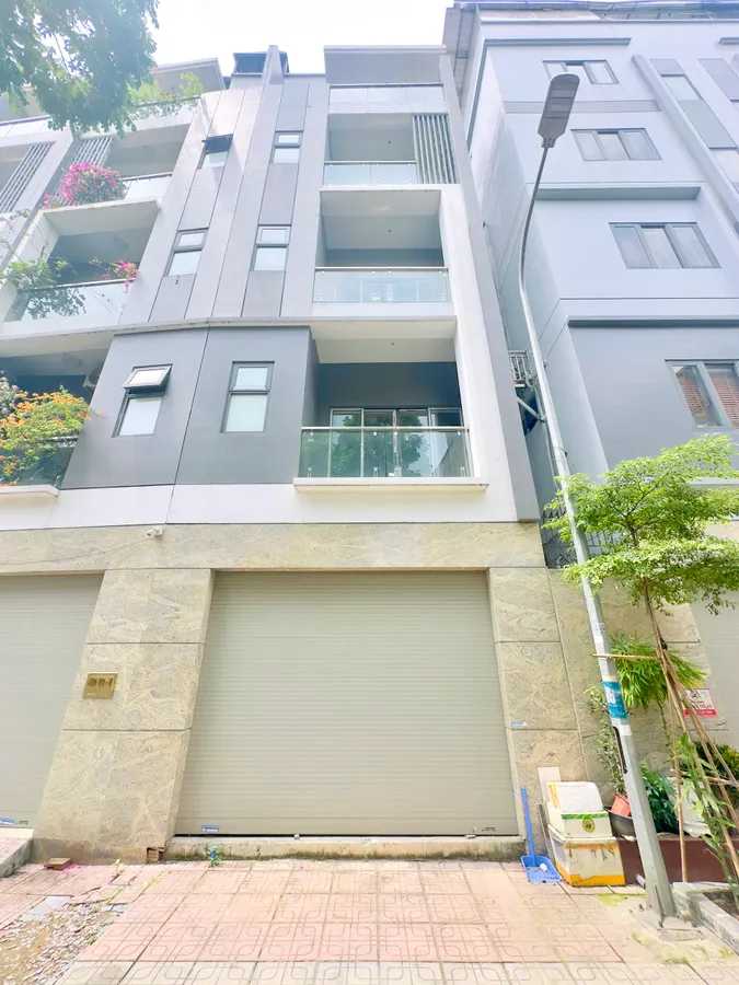 44ca0877-bd3f-538d-a200-fb6b8462a320