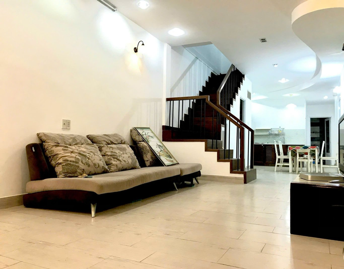 529f9a48-cfd3-4c3f-8c75-408703bb07f7