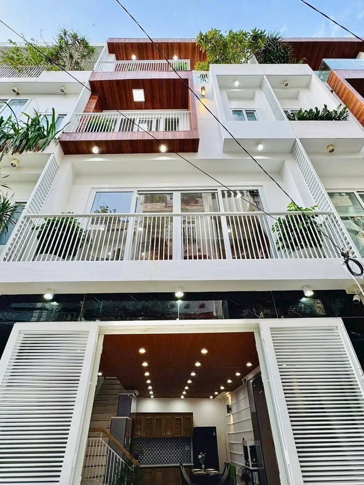 539572950_1460874575018865_1457172401780735165_n