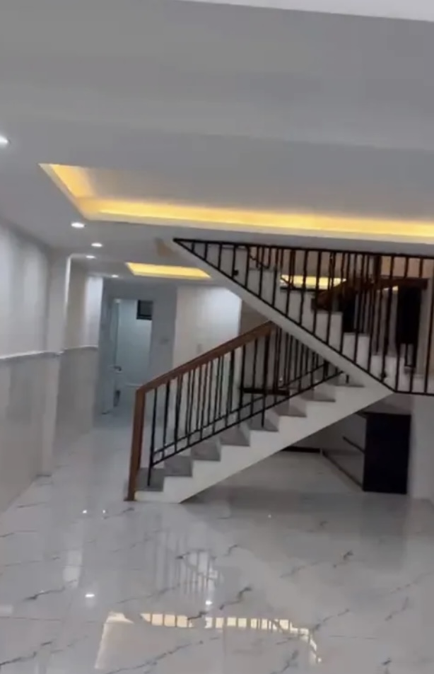 65BF36CE-26BD-44E3-B049-D82CC614E70A