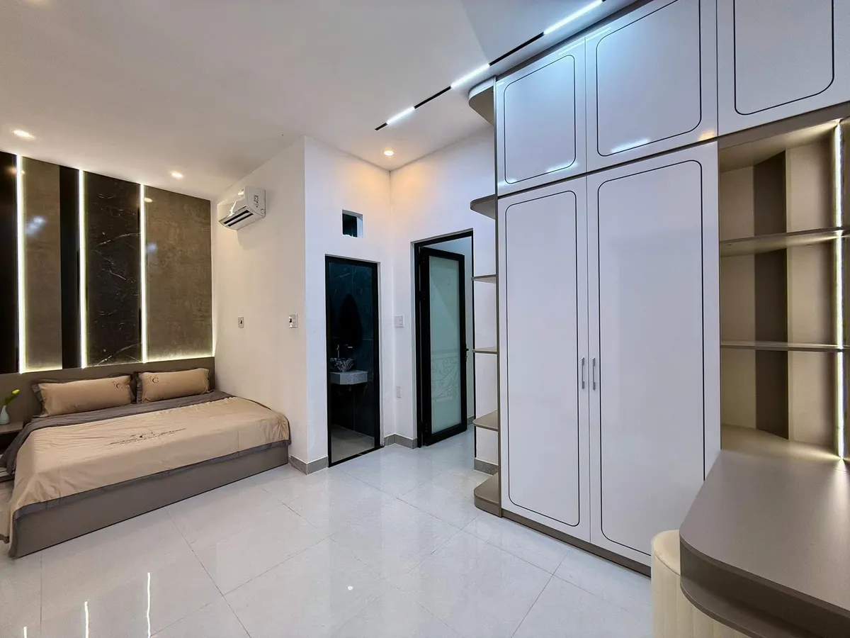 7de108f8-5b4f-5f57-9bb9-d5c4aa7f4cee