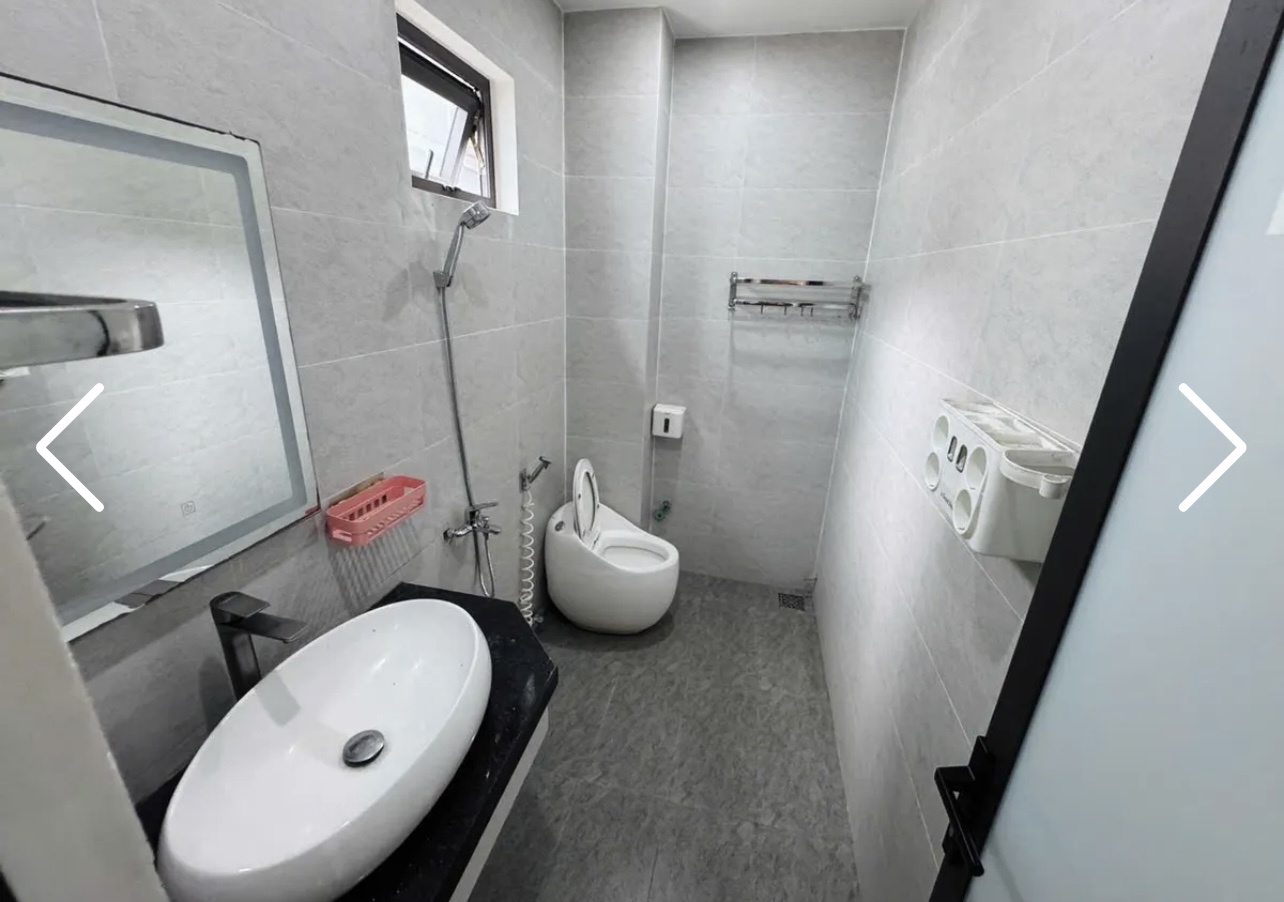 99FC2BFE-44EB-4C8E-9C76-6DDA0A61A6BF