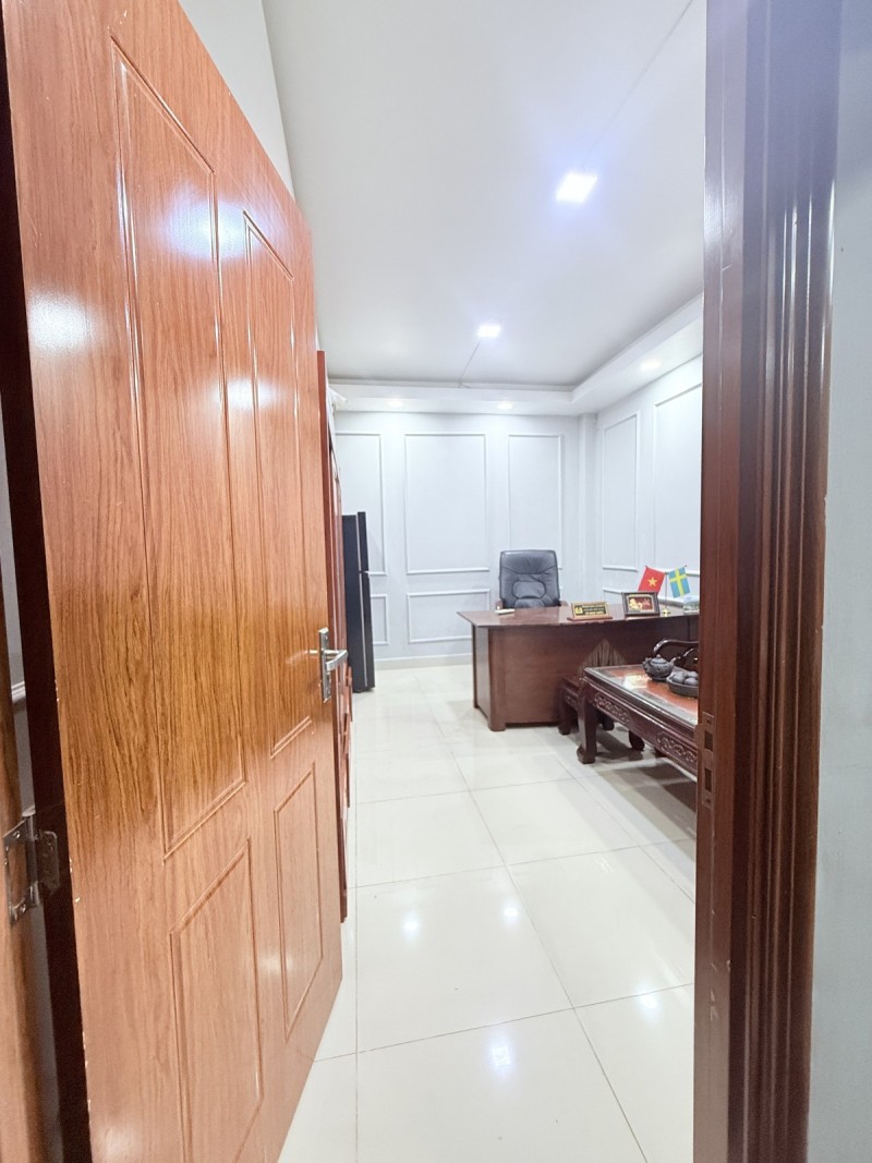 BAN NHA MAT TIEN TAN HAI (1)