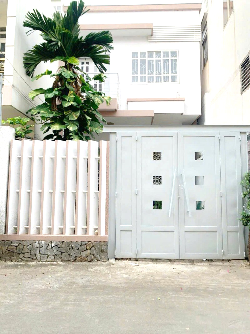 ban-nha-hem-xe-hoi-150-m2-hem-xe-hoi-linh-dong-thu-duc (2)