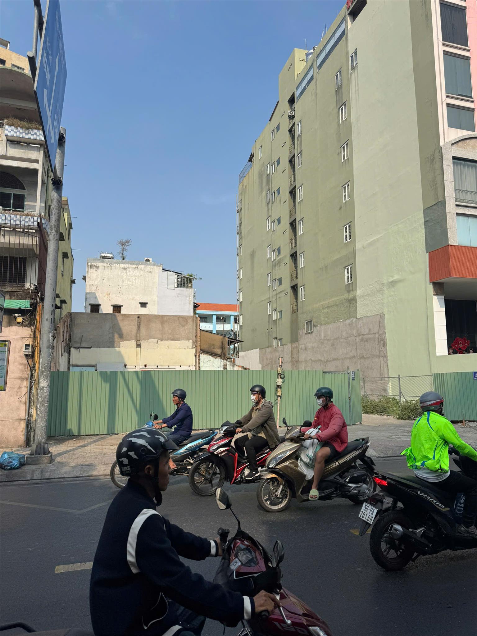 ban-nha-mat-tien-au-co-ban-nha-phuong-9-tan-binh-0707318818-1