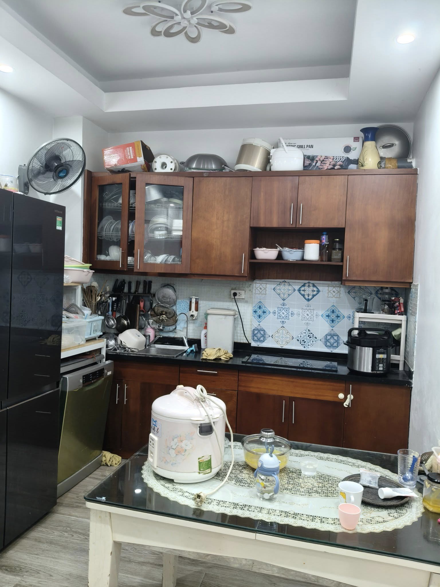 ban_chung_cu_hoang_quoc_viet (1)