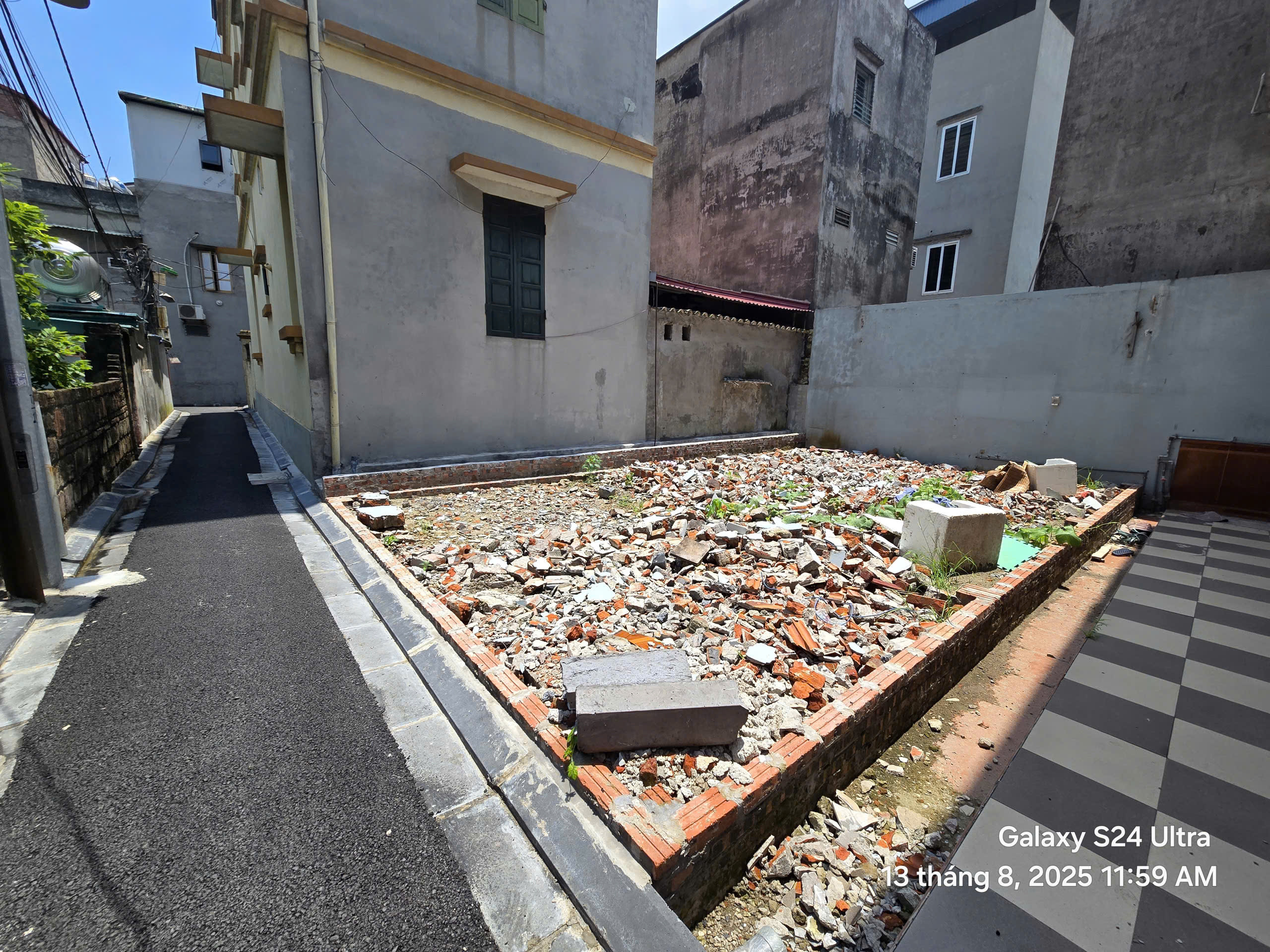 dat thi tran dong anh