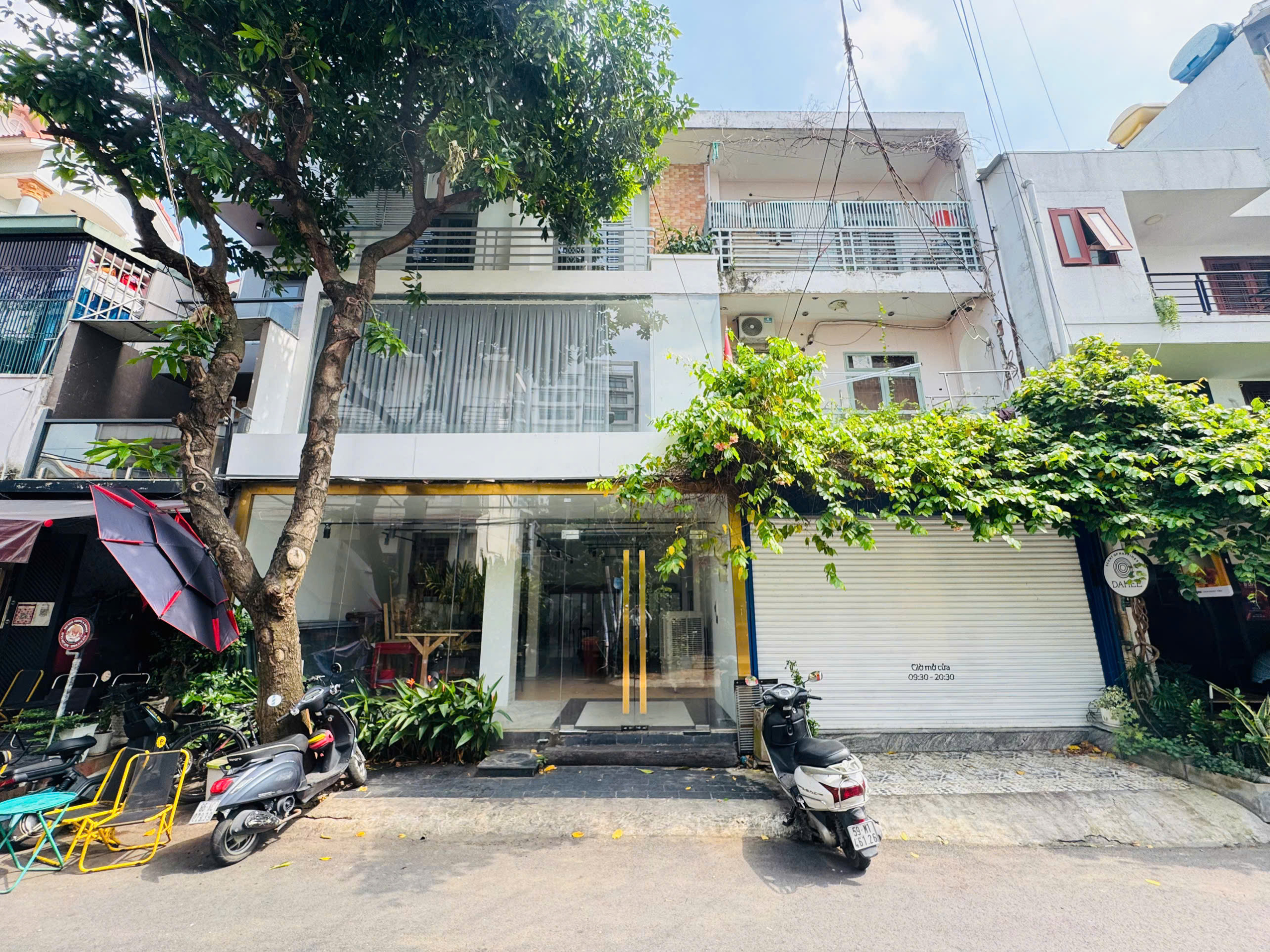 gen-h-z6895269120526_424833f8ff556172d7b45db12abac245