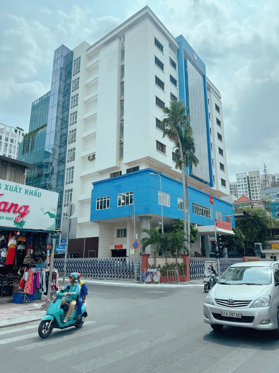 gen-h-z6901398288429_0dad343a52810eefca5c0515728c4215