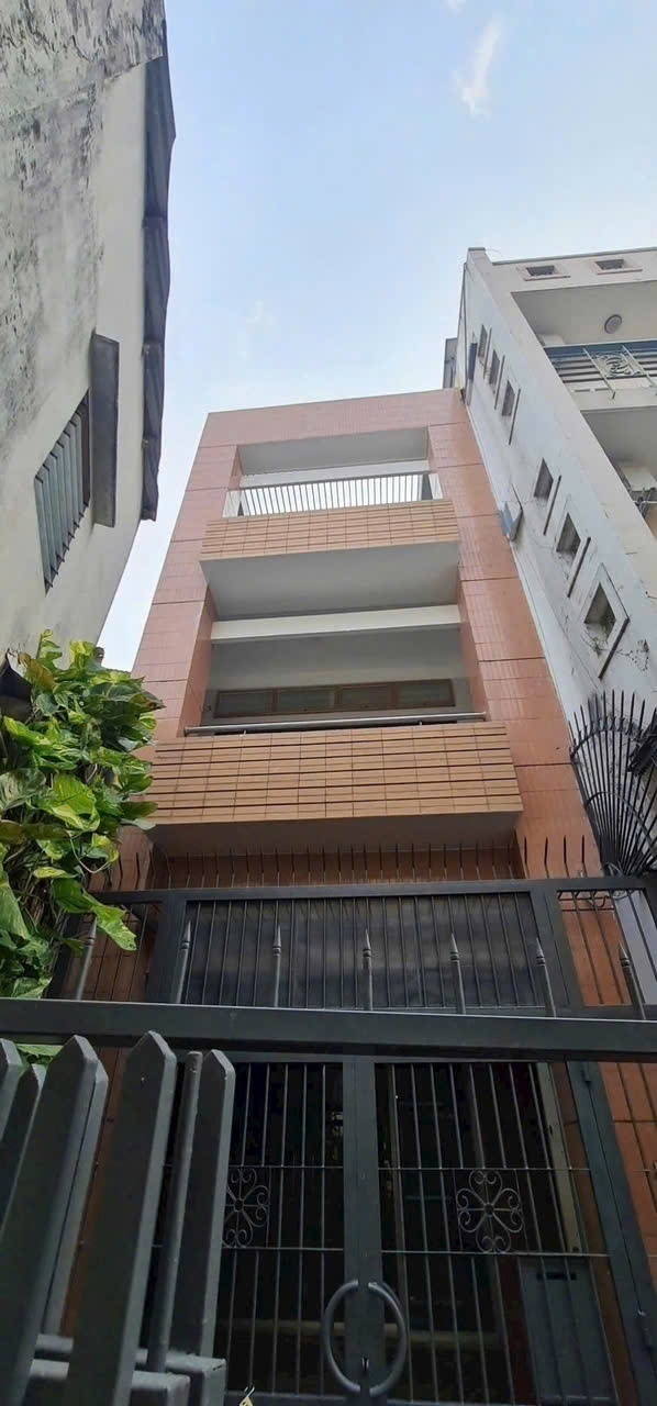 gen-n-z6878406452600_2a30f0fed693c9c12ab5bbcc47cee5a4