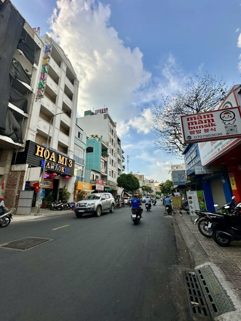 gen-n-z6905358498702_2e66f167410d0c8314e5fadb2c211837