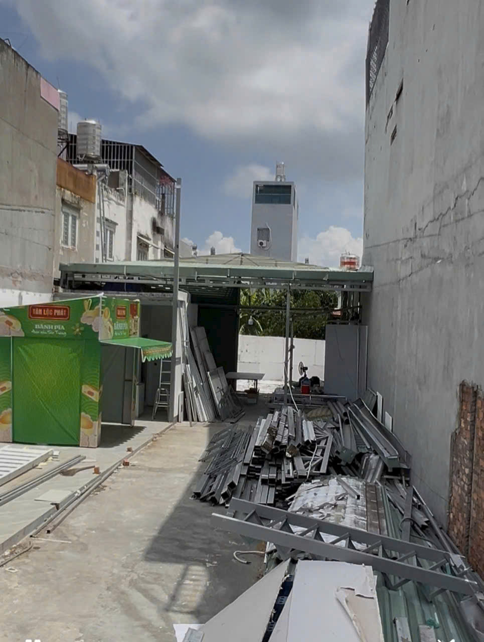 z1754900806224_000_e4502e42341fa6482956ef395141d6e1