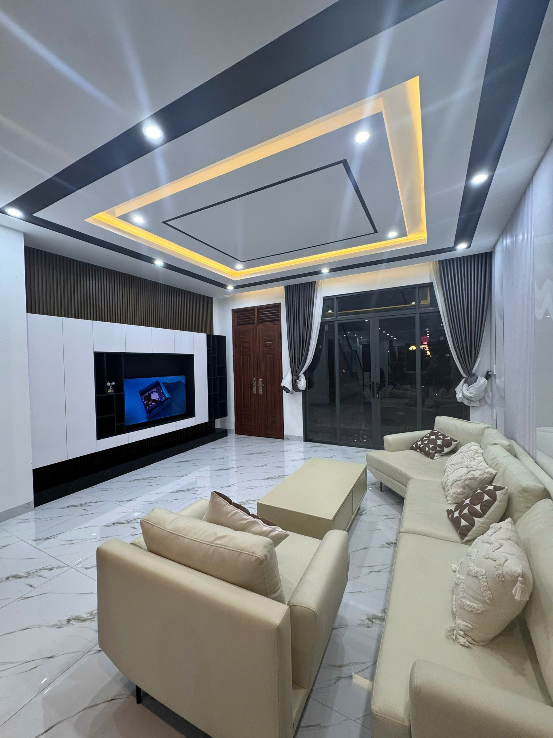 z6249105464606_6d1f1c677e14baba5037d393dcb0d784