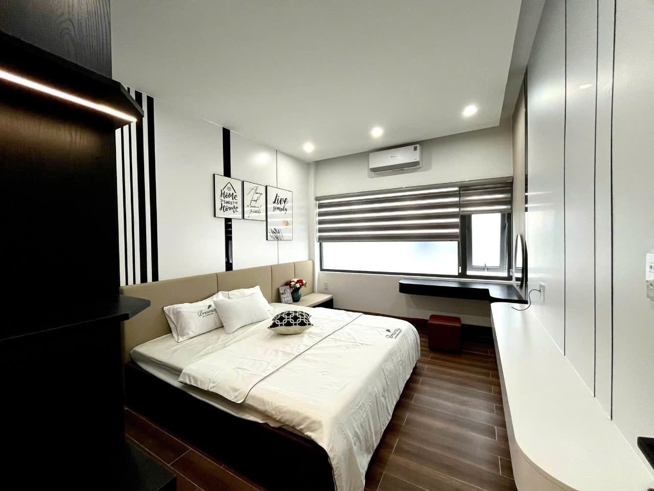 z6819666909471_8b3ec365a97a8258dd51783982016f81