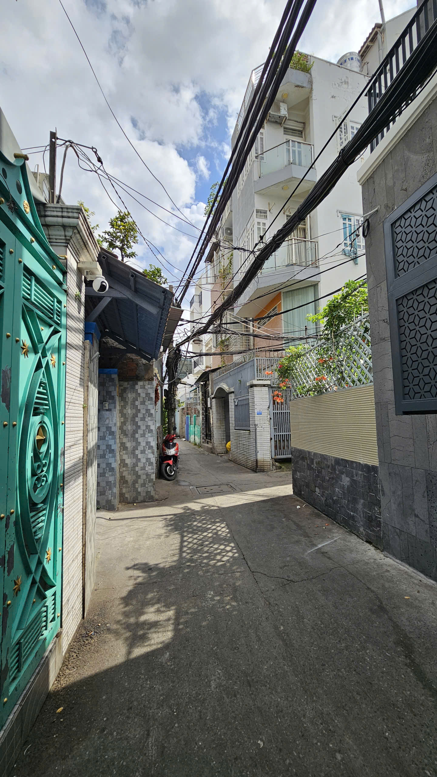 z6857335987063_12255a3544d6f14474a830c0895d1e85