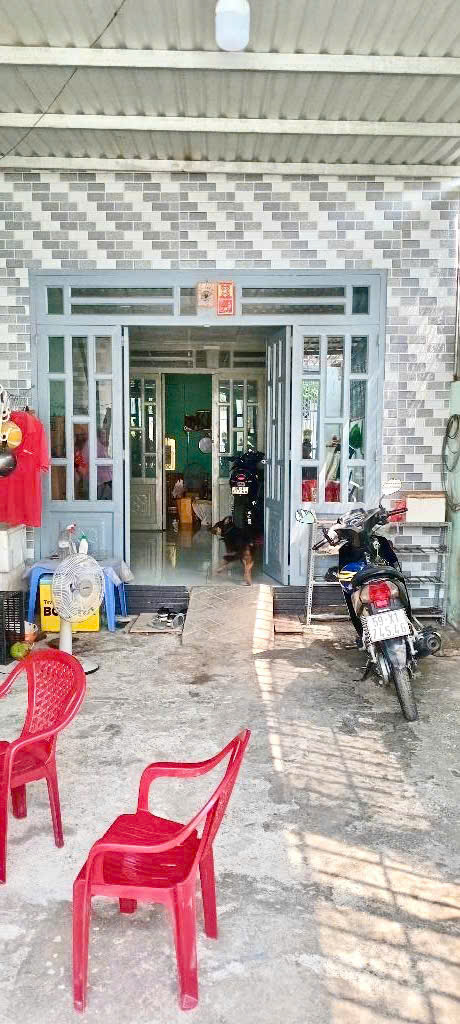 z6858761538124_50cc6c5b156bc7576108d241f9d1fb13