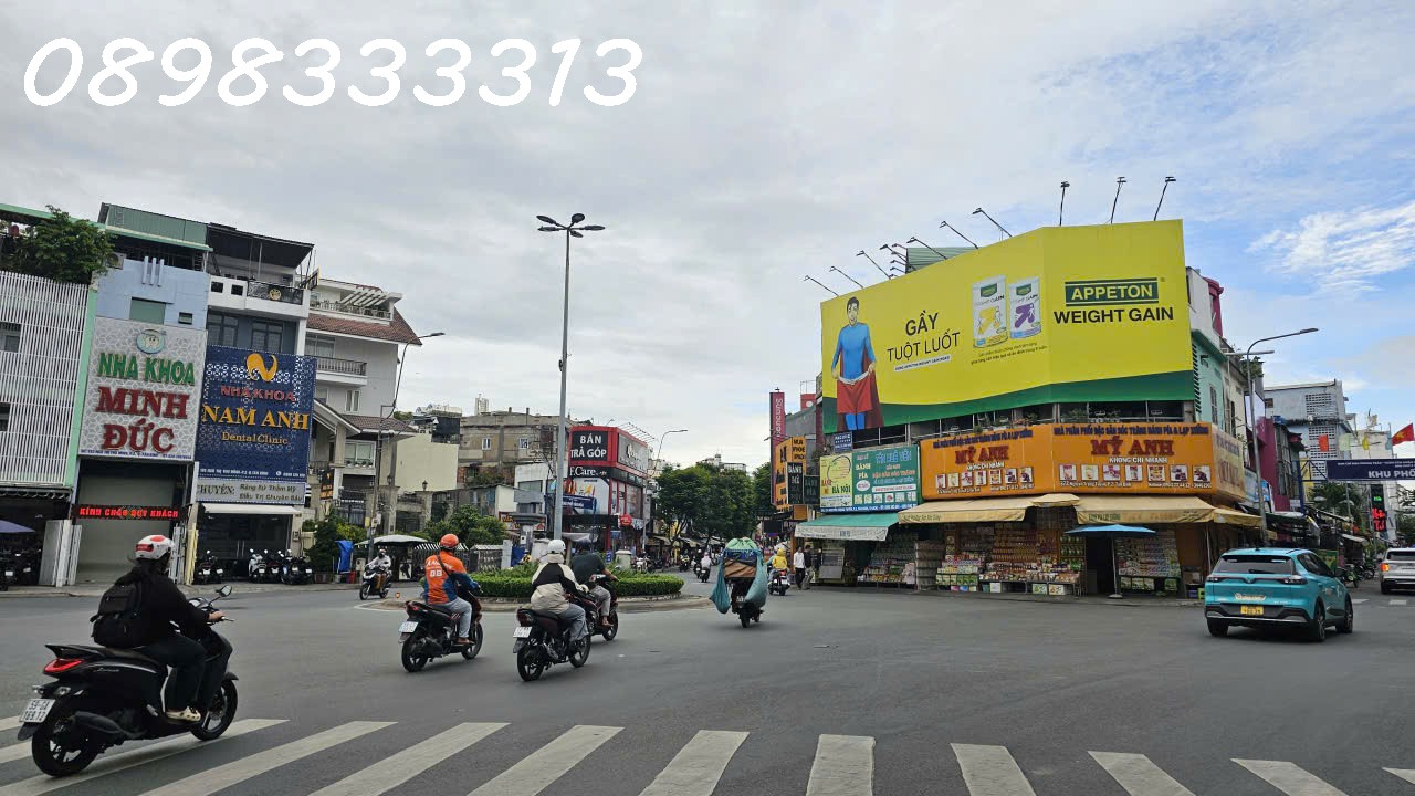 z6859650613358_dc325c28997c94db23ecdce342ecb7be