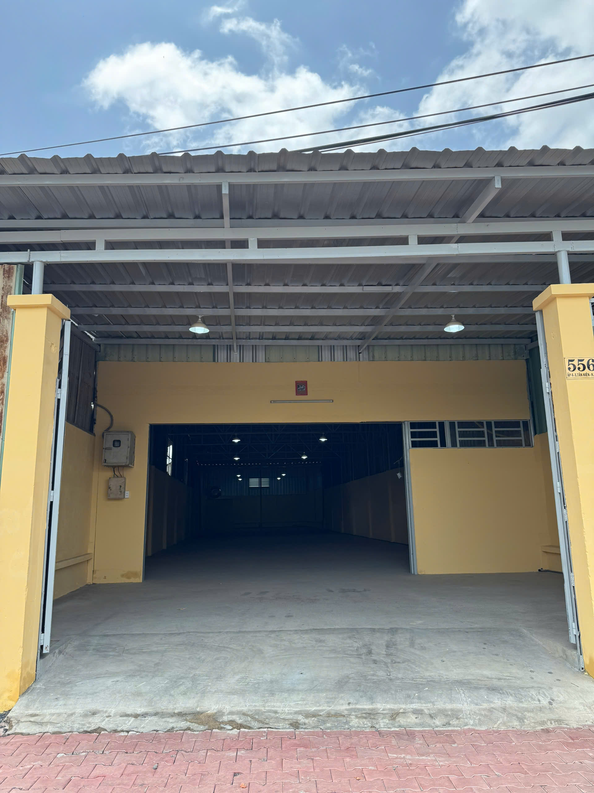 z6861728302723_3d24216afc634a76649667faf4e8d3c2