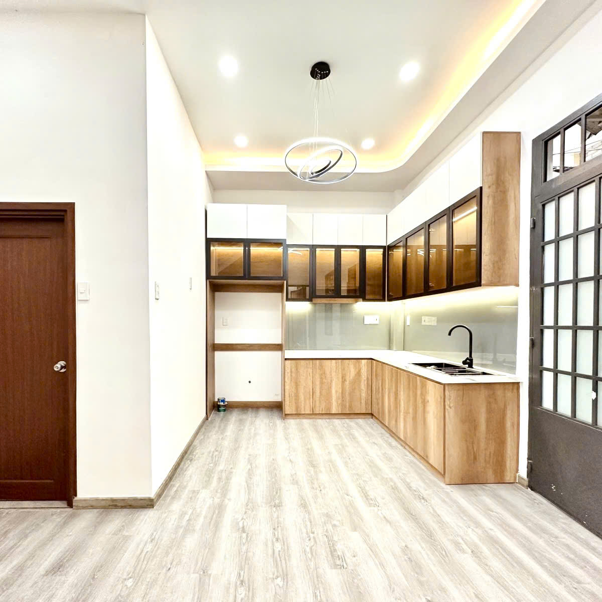 z6864294312328_53d2a120bddb4a2cf56f3e13458d7676