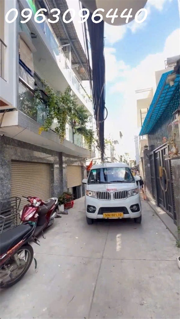 z6864493055480_ef60ca53f336389e99f91090591e7186