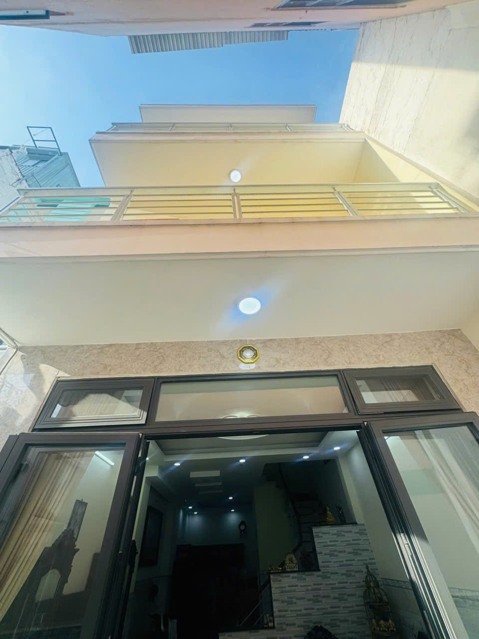 z6868407540191_353581e8a62a6b6bb858ca861e466da4