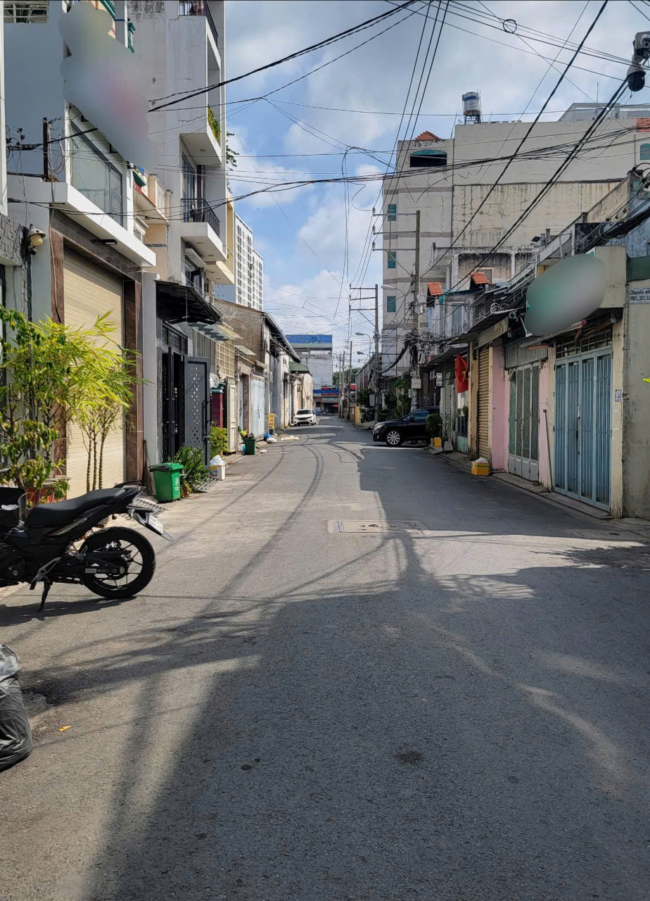 z6874605729436_30ea97585edfe7330f40a5cc9d49599e