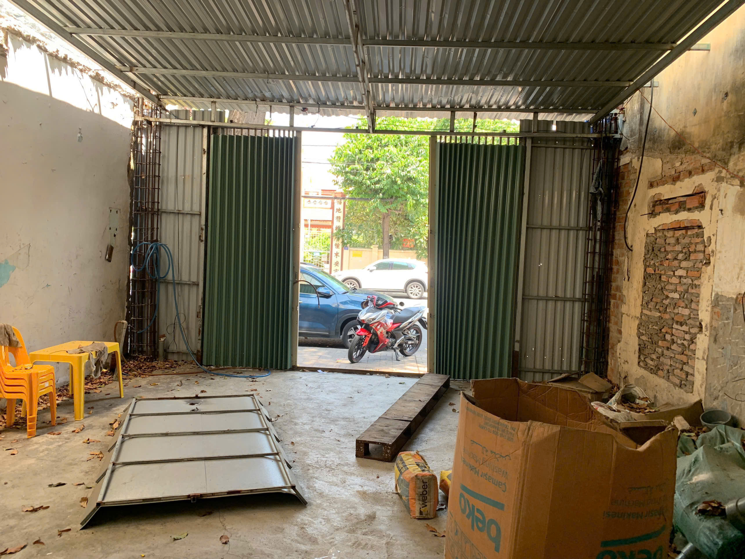 z6874903670914_860488568037afdc79861c29e372c0fe