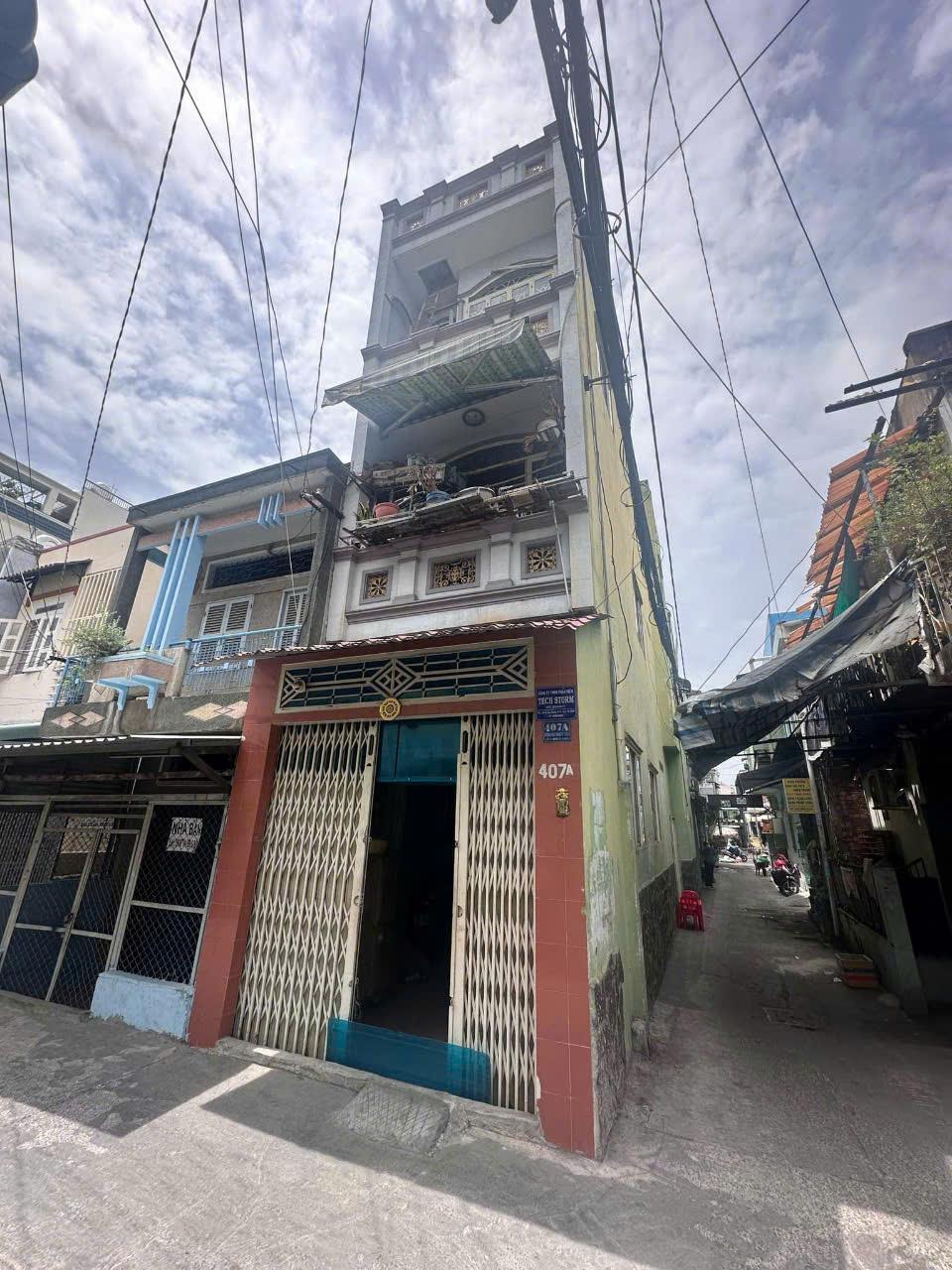 z6875979444727_3b07f5dfb961306075269ac275297db9