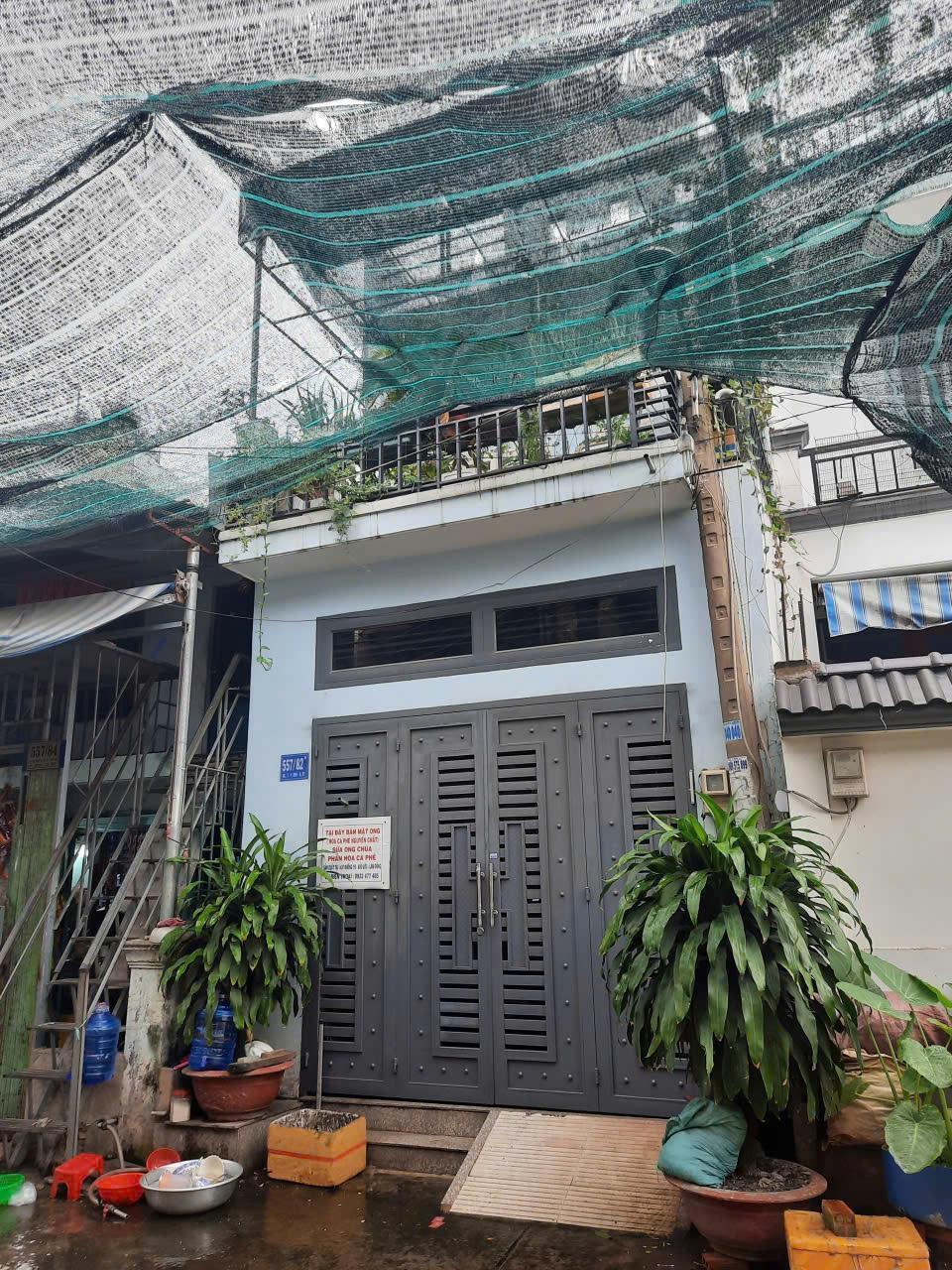 z6879033546385_82b60949fce64884fe70621a2e529f36