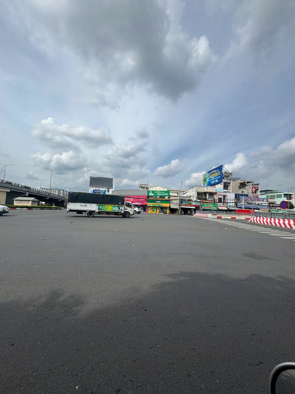 z6880154564829_8734b696328d1833bbef4da172f3720b