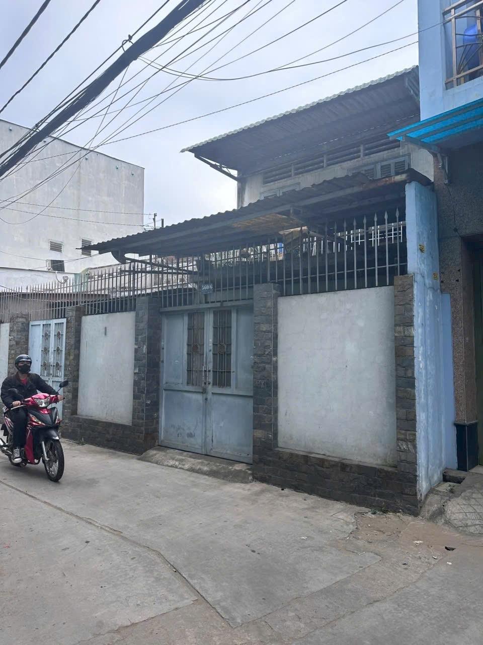 z6887922585733_6420ba52d11f6b3e5f1f06008c088a05