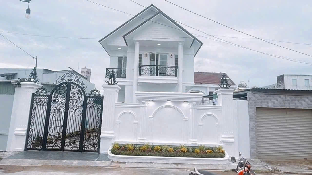 z6889077277568_0713276ed39a8828ed60a432fe37aa1a