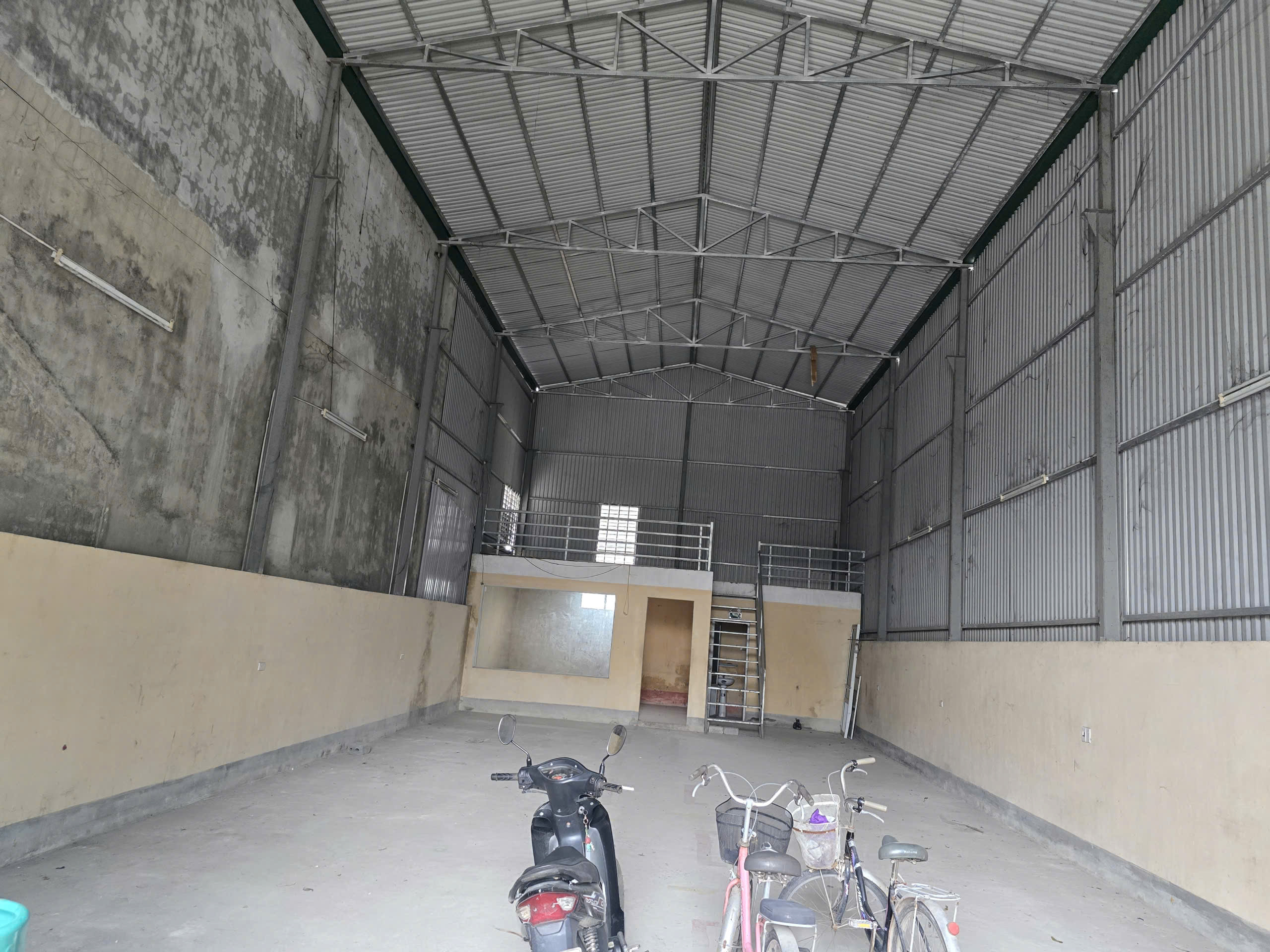 z6889631079728_f52c4a879554f40316005227f40cab71