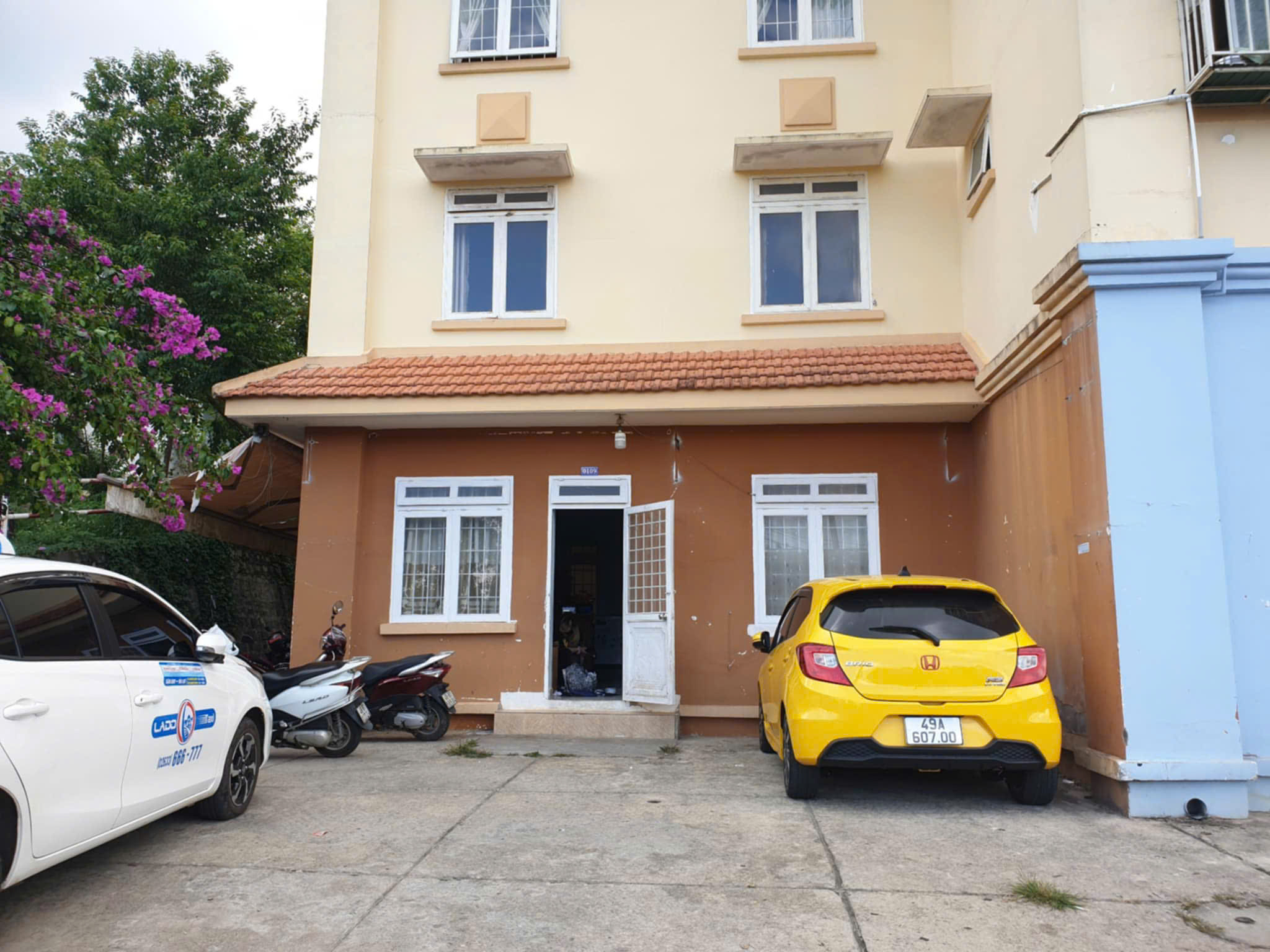 z6890038945494_31d39db1227daa06df9cc9c0e467a3f3