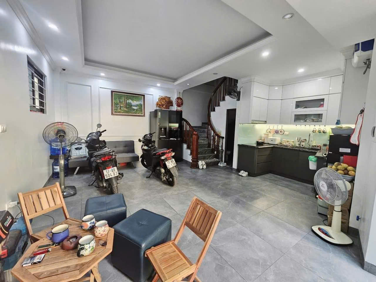 z6890658664785_63d068d29d590bb83de7f1aab97abcdfkm