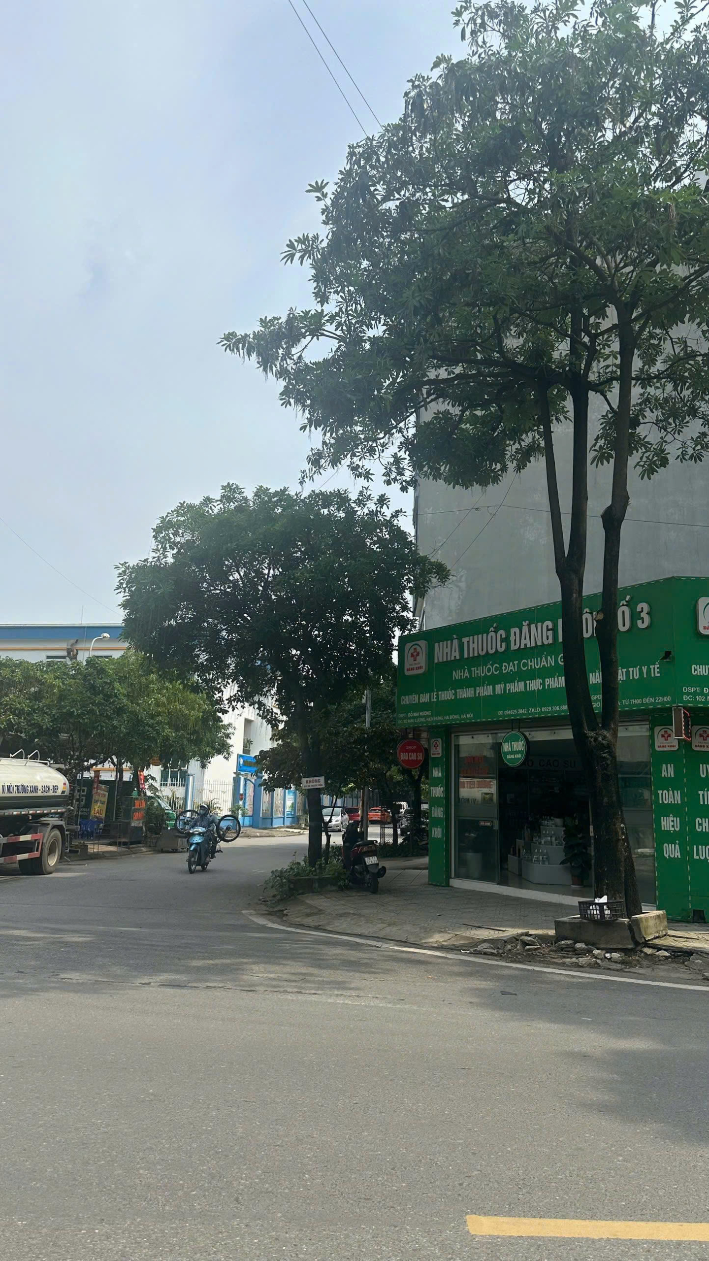 z6890968124869_2b6afdbf73a04727870147b82fa00790